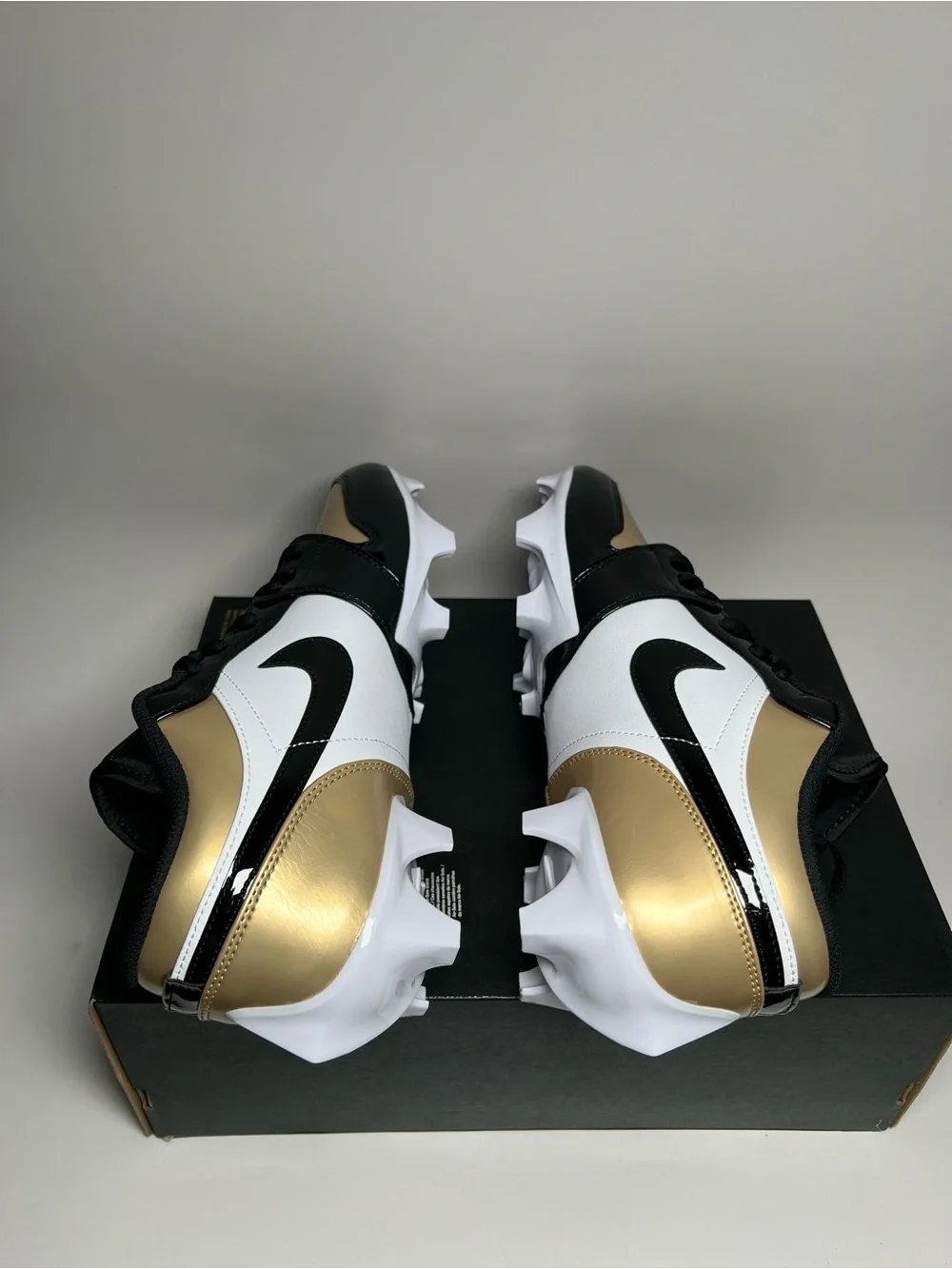Nike Air Jordan 1 Low Football Cleat FJ6245-701 White Gold Black Mens Size 11.5